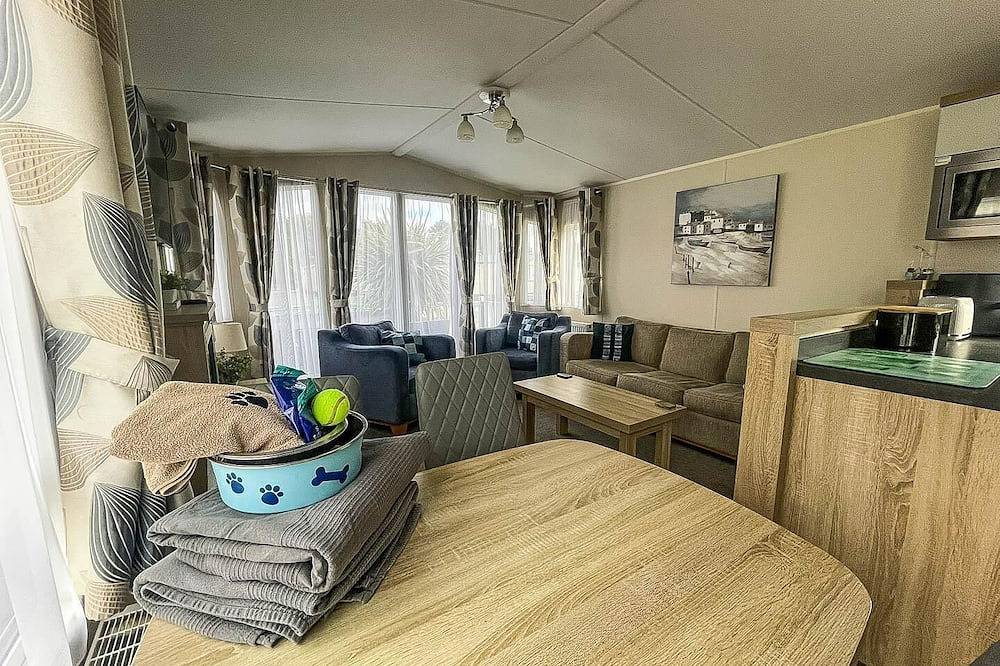6 berth caravan with Wifi at Wells-next-the-Sea in Norfolk in Norfolk Coast
