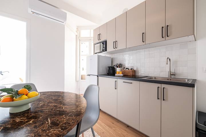 Gîte pour 4 personnes, avec balcon dans Port de Nice - 2