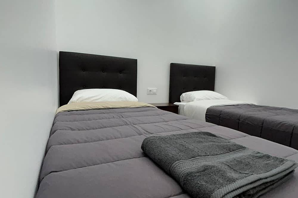 Appartement entier, Sweet house close to airport in El Prat de Llobregat, Baix Llobregat