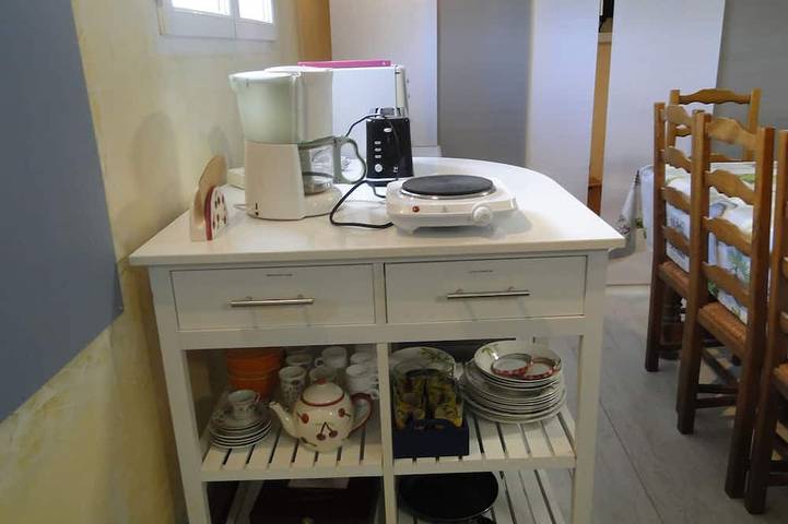 Gîte pour 3 personnes, avec jardin à Unieux - 2