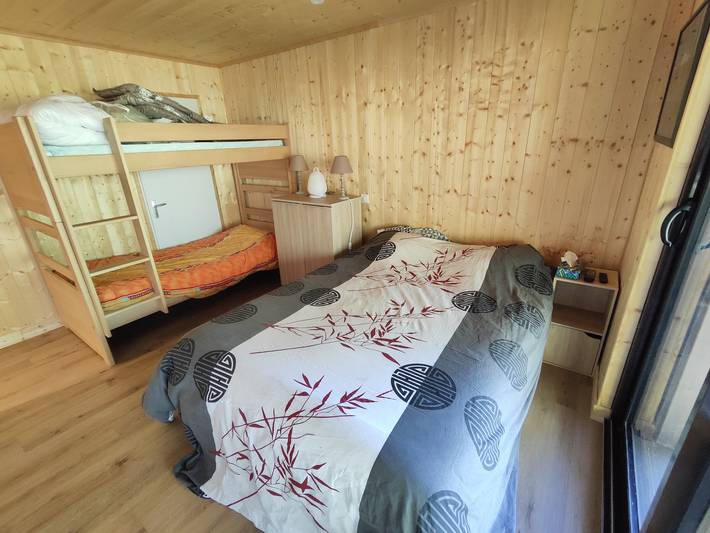 Gîte pour 14 personnes, avec terrasse dans Super Besse - 3