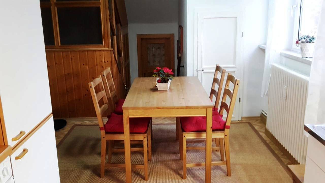 Ganze Wohnung, Villa Goldbrunnen Ferienwohnung 3 in Bad Elster, Chemnitz und Umgebung