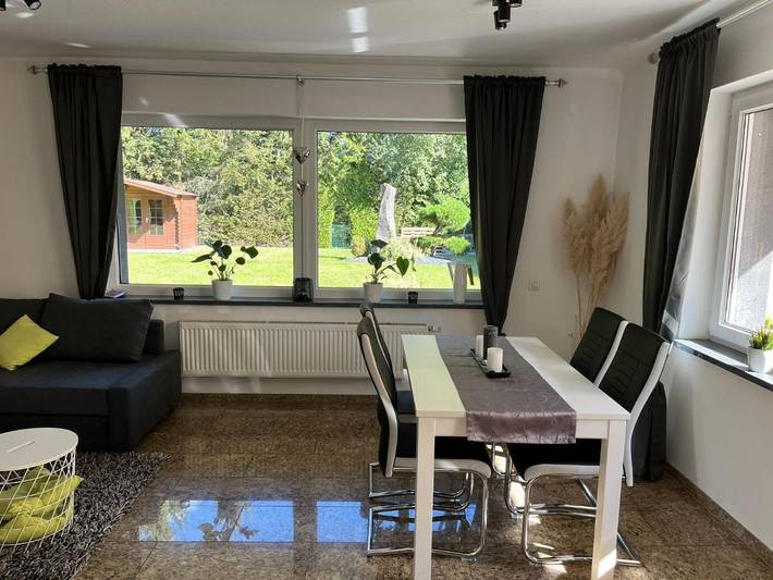 Ferienwohnung für 4 Personen, mit Ausblick und Garten in Ettringen - 4