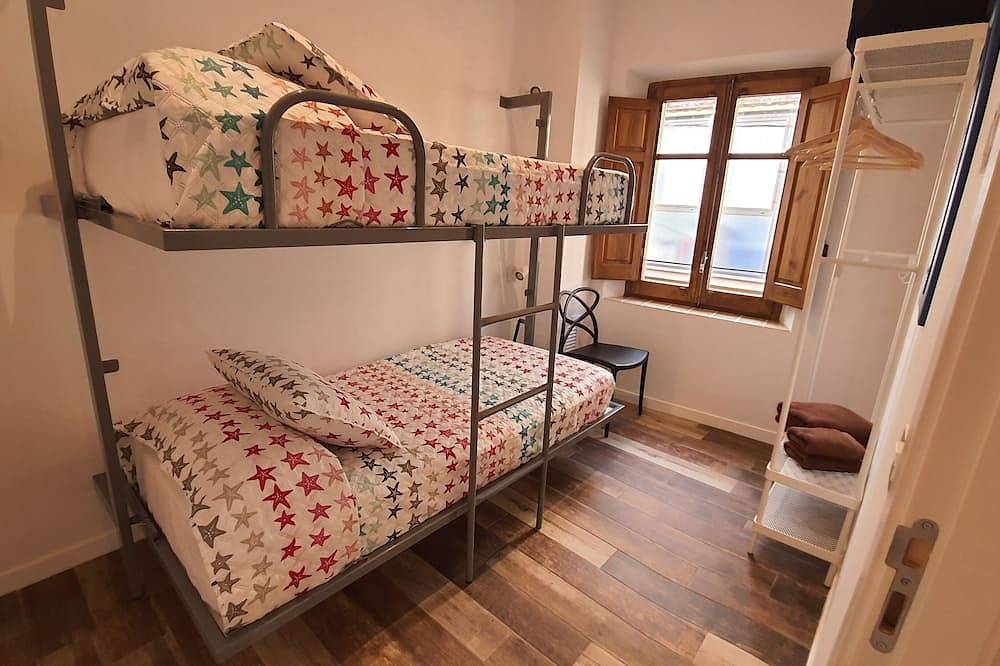 Casa cèntrica!! ideal per a famílies. Amb parking in Figueras, Alt Empordà