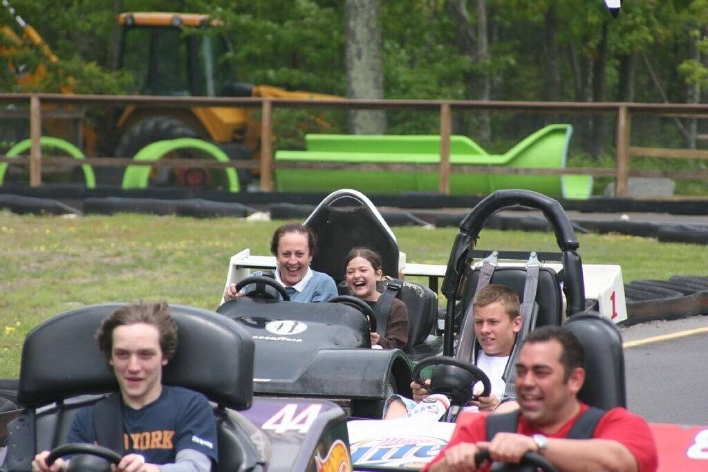 Ski-In Ski-Out, -Spieltheater, Tubs, Sauna, Limo Golfcart, Blick auf die Skipiste in Masthope, Pike County