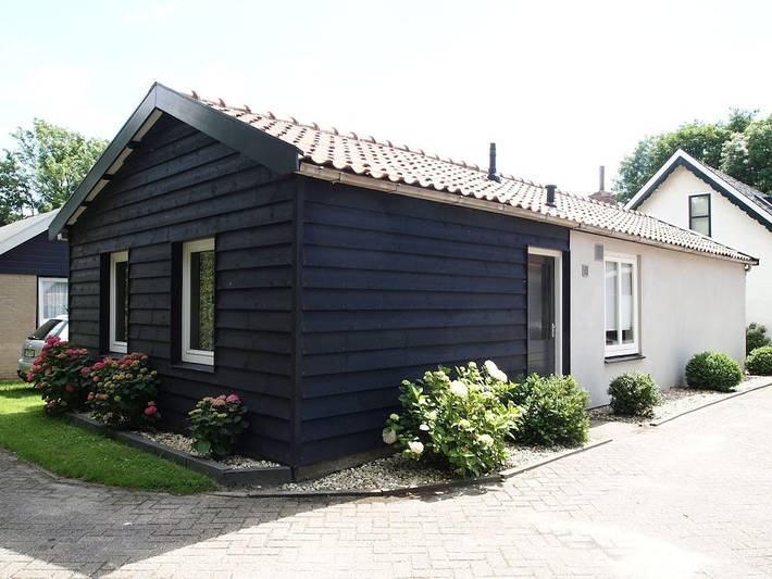 Ferienhaus für 4 Personen, mit Garten in Burgh-Haamstede