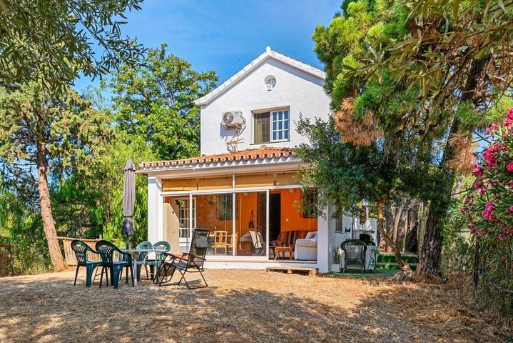 Gîte pour 4 personnes, avec Balcon et Terrasse ainsi que Jardin et Vue