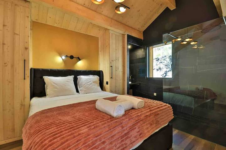 Chalet Haut de Gamme 4* pour  12pers avec Jaccuzzi, Sauna+Gym in Les Orres, Parc national des Écrins