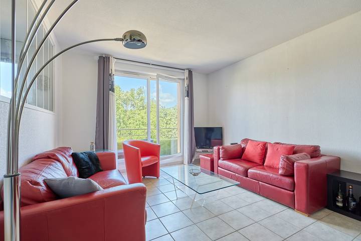 Location de vacances pour 4 personnes, avec Balcon et Piscine à Touques