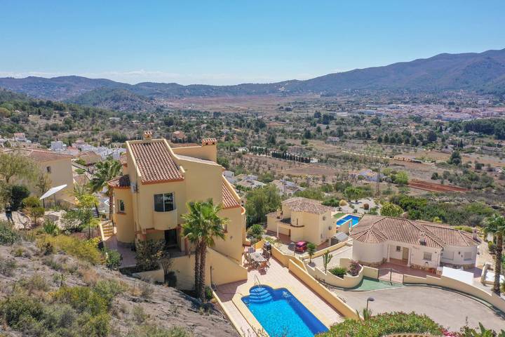 Chalet para 6 personas, con terraza y jardín, Se admiten mascotas en Provincia de Alicante - 2