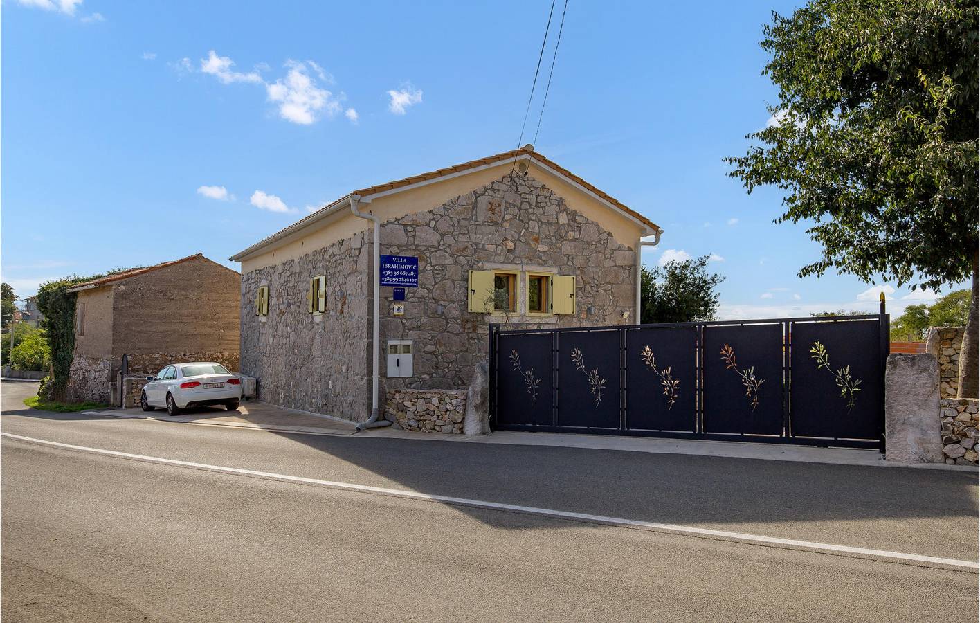 Ferienhaus für 10 Personen mit Terrasse in Vrbnik, Krk