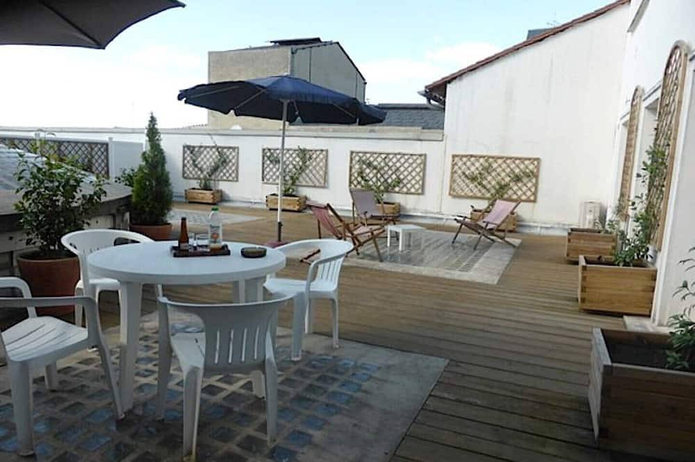 Appartement entier, Appartement centre, terrasse, parking privé, proche Aeroport in Bergerac, Périgord Pourpre