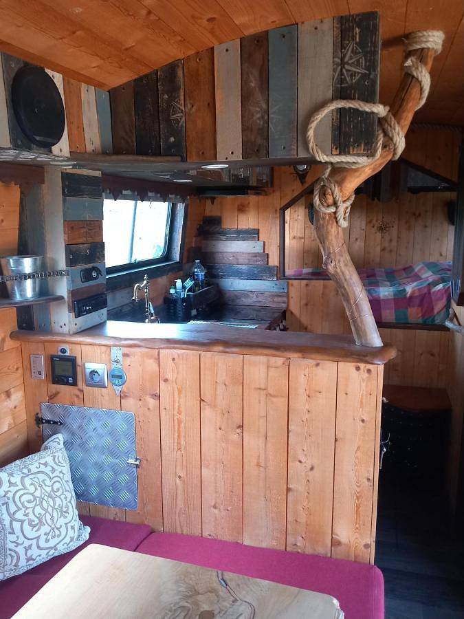 Campertruck Off-Grid in Hénon, Cotes-d'Armor