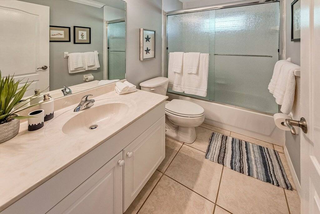 Naples- Briarwood Estates all new 4Br/3 Ba, sleeps 10, vacation rental in Southwest Florida