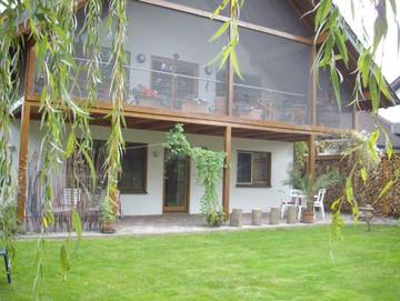 Ferienwohnung für 2 Personen, mit Terrasse und Garten, kinderfreundlich in Rhein (Deutschland)