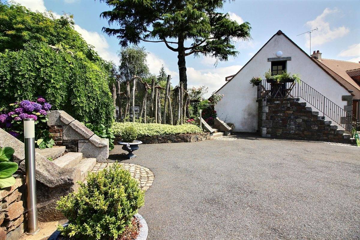 Les blancs Champs in Plélo, Côte de Goëlo