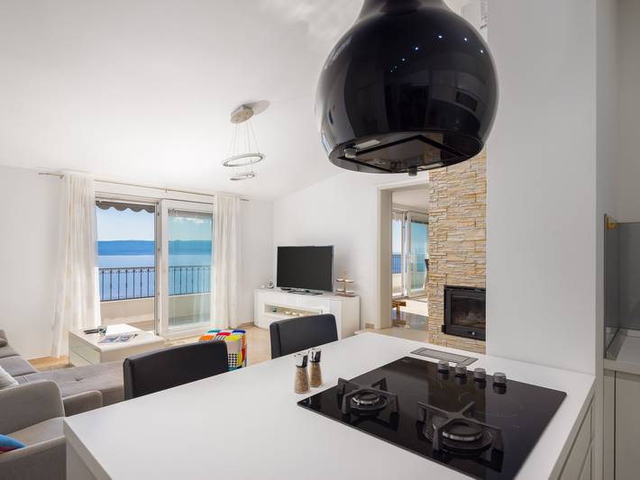 Villa Sandra - Privater Pool in Pisak, Omis-Riviera