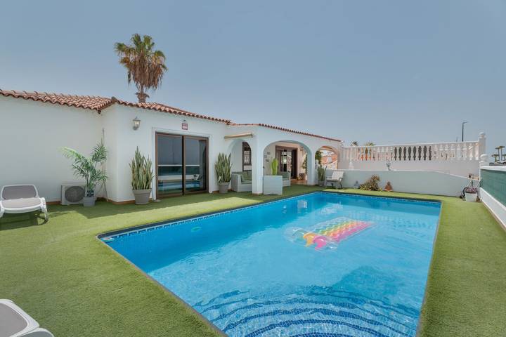 Chalet para 10 personas, con jardín - 1