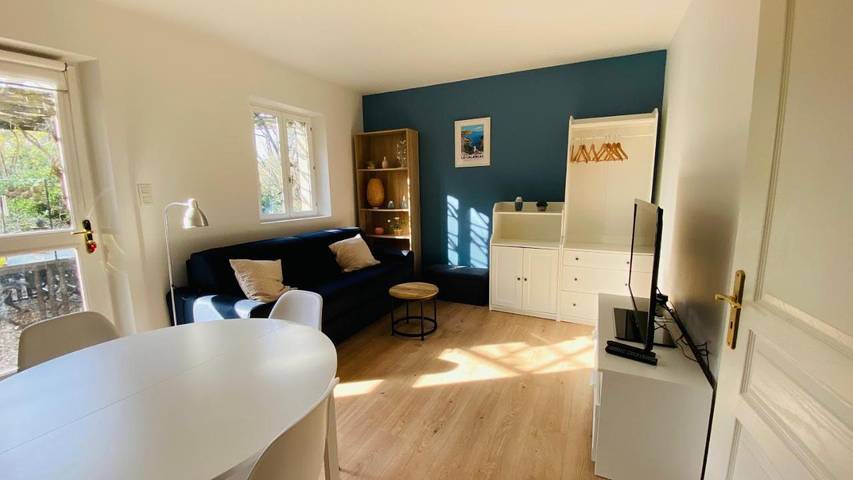 Gîte pour 2 personnes, avec vue et jardin à Raissac-sur-Lampy - 2
