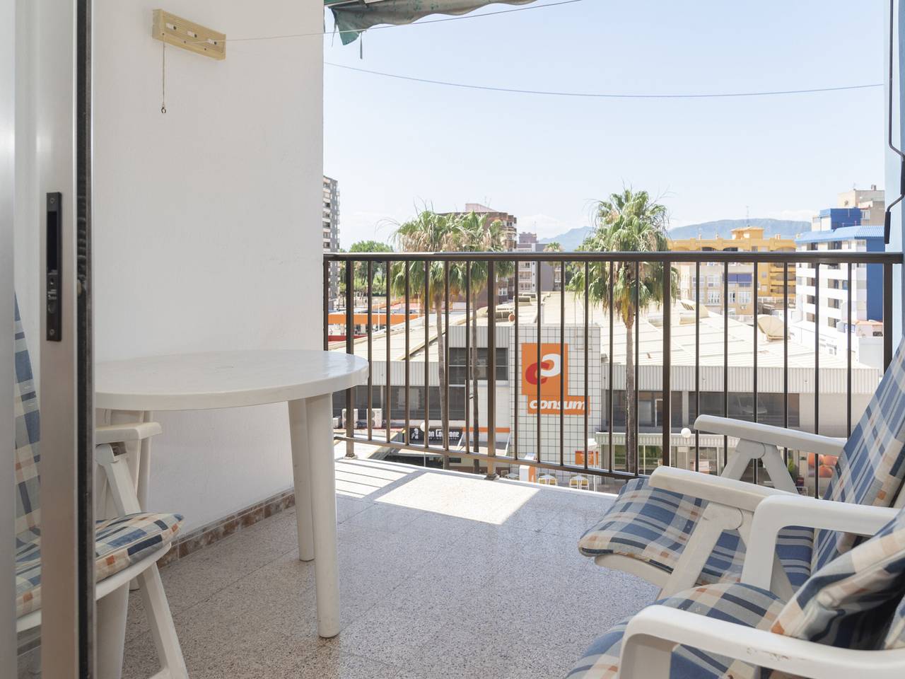 Apartamento entero, Apartamento luminoso en Cullera, cerca de la playa y tiendas in Cullera, Costa de Valencia