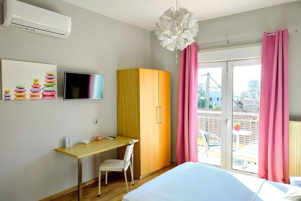 Family-run hotel under German management - 200m from the beach in Agios Syllas, Kavala