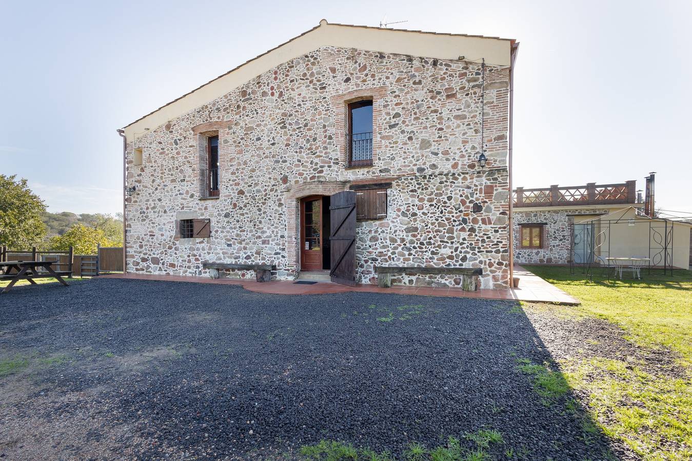 Casa rural 'Can Llevorer' con vistas a la montaña, piscina privada y terraza privada in Caldas de Montbui, Interior de Barcelona