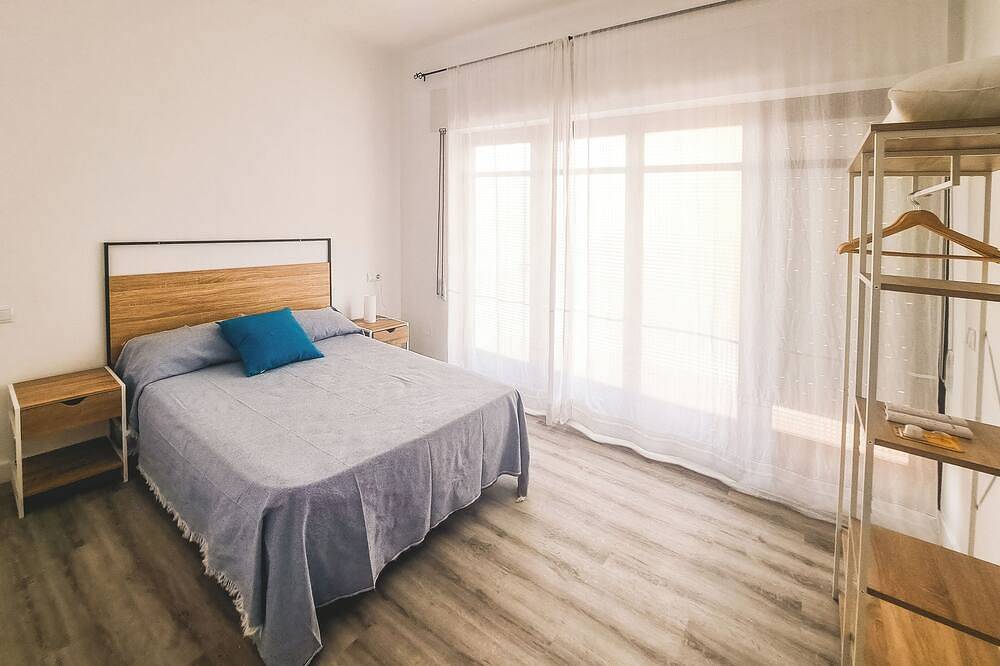 Entire apartment, Family apartment near the beach with parking space. in Benicarló, Costa del Azahar