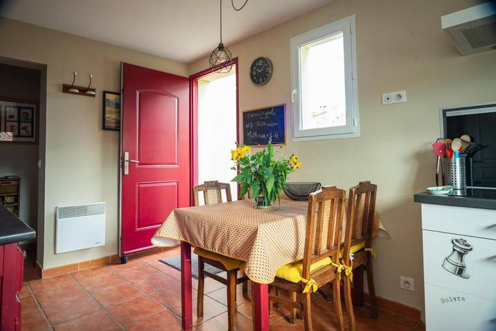 Gîte pour 4 personnes, avec terrasse à Latour-de-France - 4