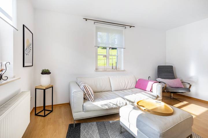 Geheel appartement, Appartement 'Allezeit Sauerland' met privétuin en Wi-Fi in Kreis Olpe, Biggesee