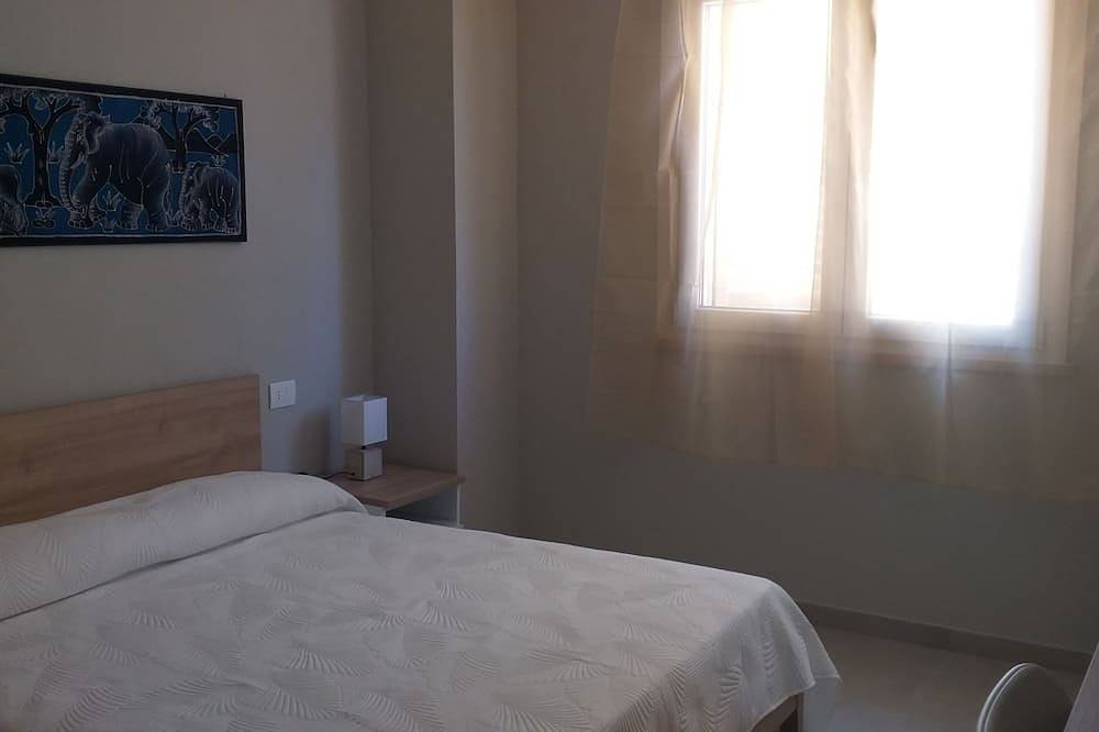 Apartamento entero, Brand new apartment with large terrace near the sea in Lido di Camaiore, Costa de la Maremma