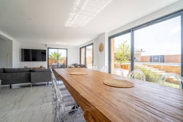 Maison De Vacances pour 10 Personnes dans Mirepeisset, Canal du Midi, Photo 4