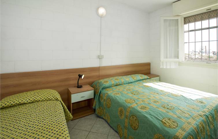 Ferienwohnung für 5 Personen, mit Terrasse und Garten in Rosolina Mare - 2