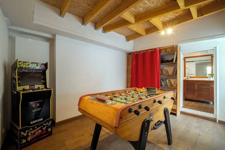 Maison de vacances pour 22 personnes, avec jardin et terrasse à Rochefort