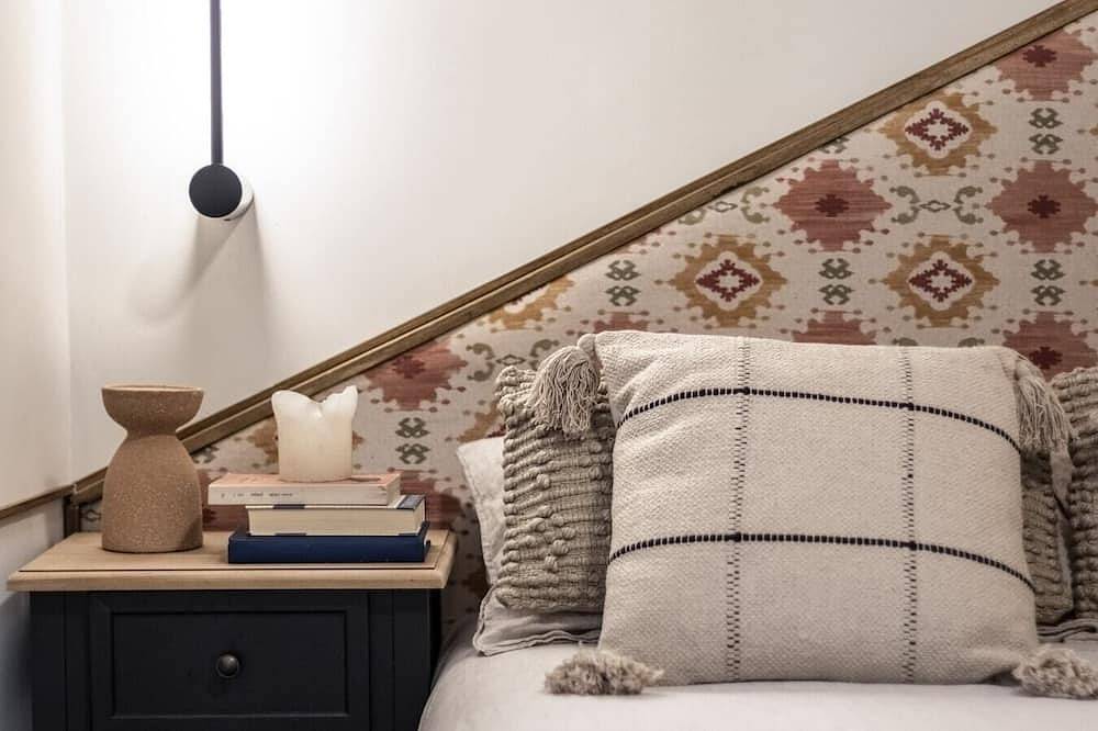 Entire apartment, Giorgio - 1 bedroom in Almagro in Chamberí (Madrid), Madrid