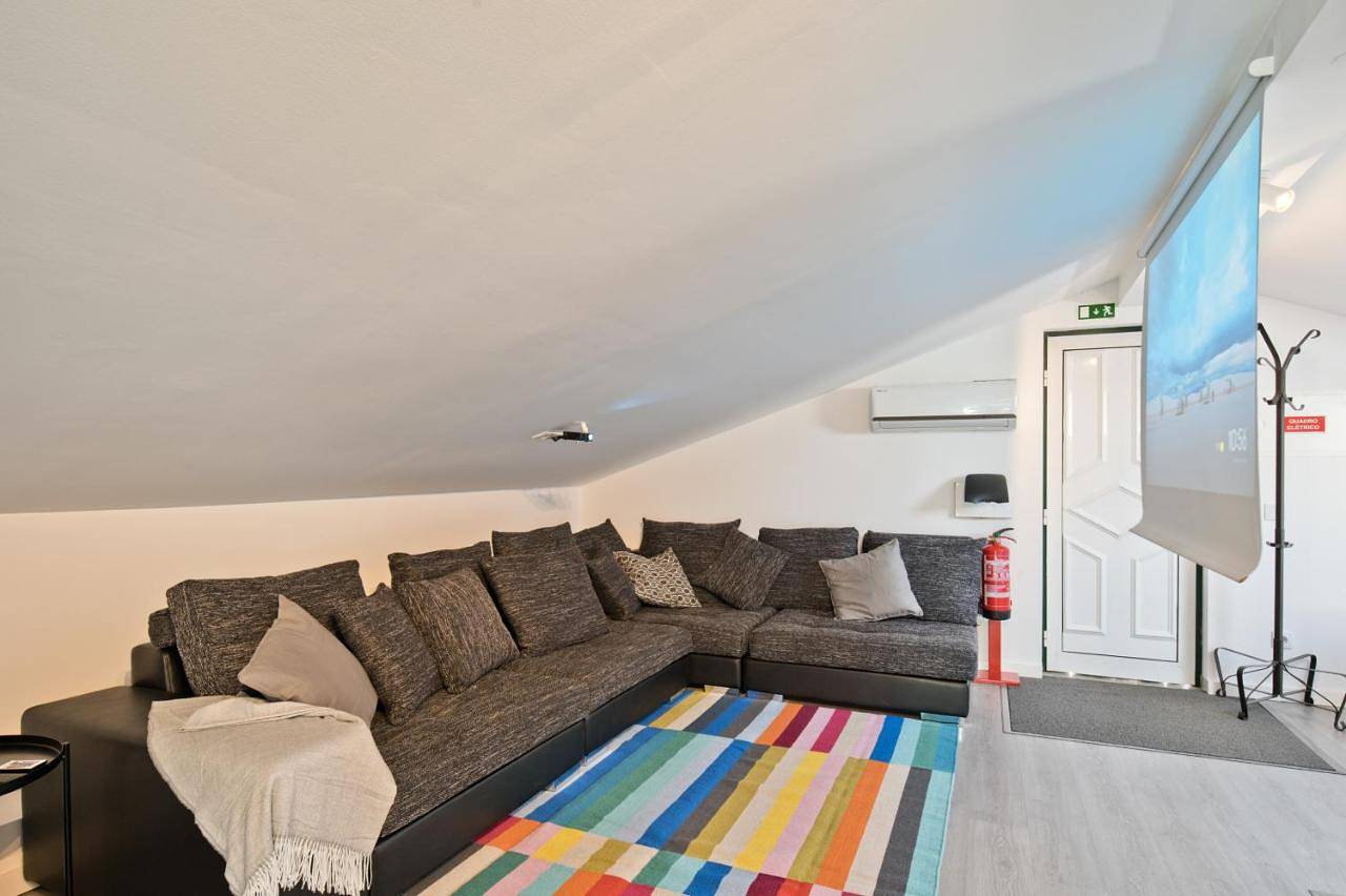 Apartamento inteiro, Bmyguest - Cascais Beach Villa Ii in Alcabideche, Costa de Lisboa