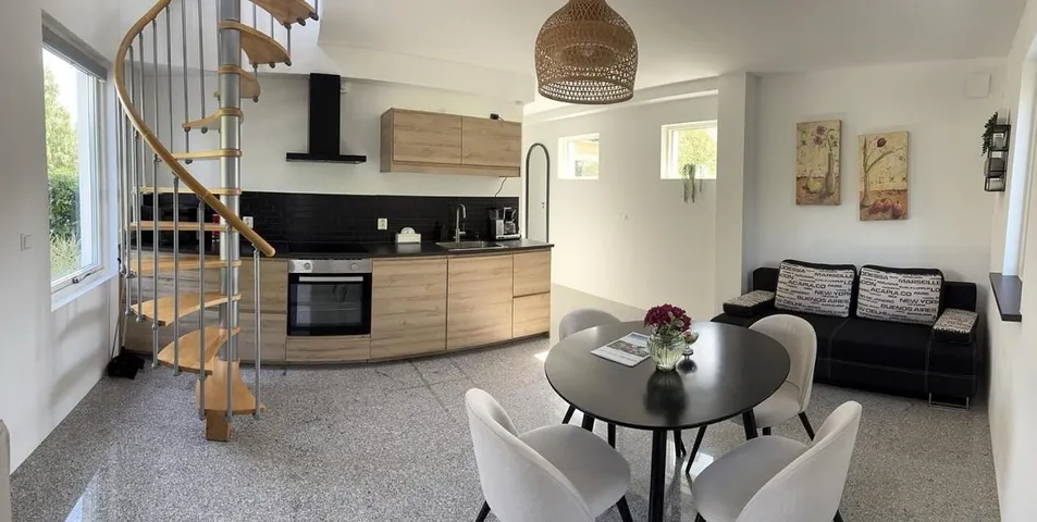 Villa für 7 Personen, mit Ausblick und Garten - 1