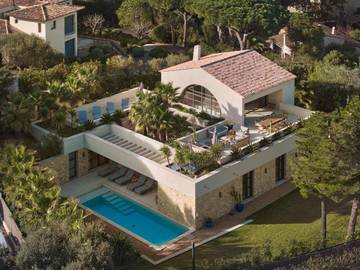 Ferienhaus für 10 Personen, mit Garten und Pool sowie Ausblick und Sauna, mit Haustier in Ramatuelle