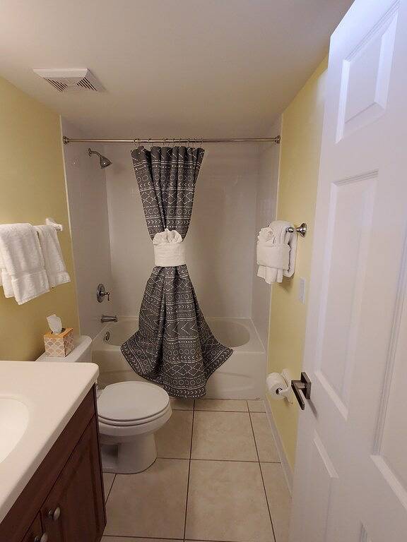Vacation rental for 8 people, with balcony and hot tub in Daytona Beach Shores