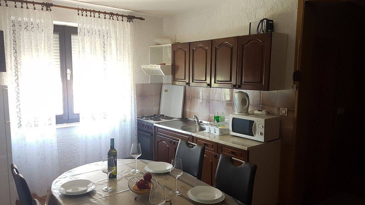 Ganze Ferienwohnung, Ferienwohnung für 6 Personen (44 m²) in Lopar in Lopar, Rab