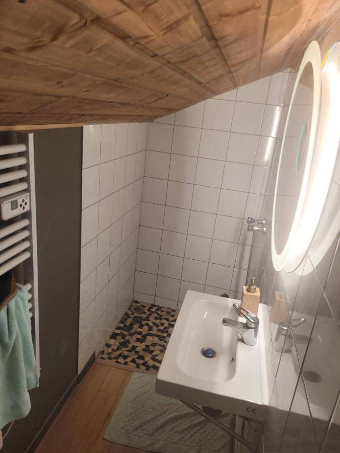 Appartement entier, One-Bedroom Apartment in Villard-Bonnot, Isère