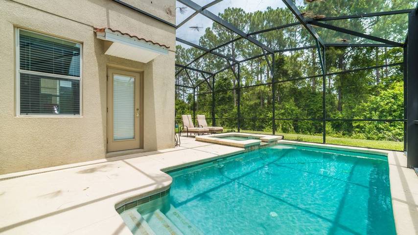 Villa for 10 people, with pool and yard in Florida