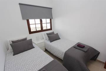 Villa for 8 People in Playa Blanca, Yaiza, Photo 4