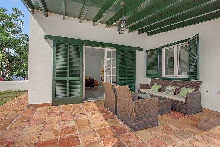 Casa vacacional 'Canarian Villa with Pool' con vistas a la montaña, piscina privada y Wi-Fi in Risco Caido, La Orotava
