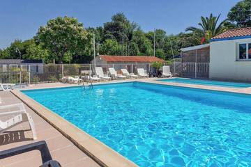 Camping pour 6 personnes à Saint-Georges-de-Didonne