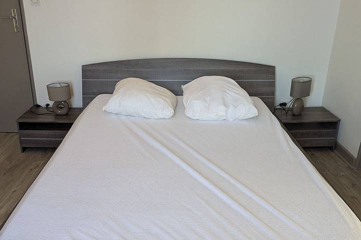 Renoviertes Ferienhaus in Futeau: 3 Schlafzimmer, moderne Küche, grünes Umfeld, Wlan! in Futeau, Verdun