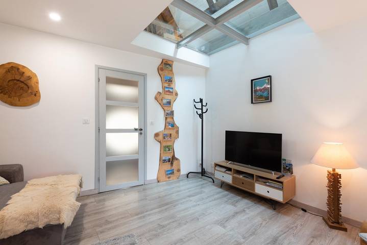 Gîte pour 8 personnes, avec terrasse et jacuzzi, animaux acceptés à Guchan - 4