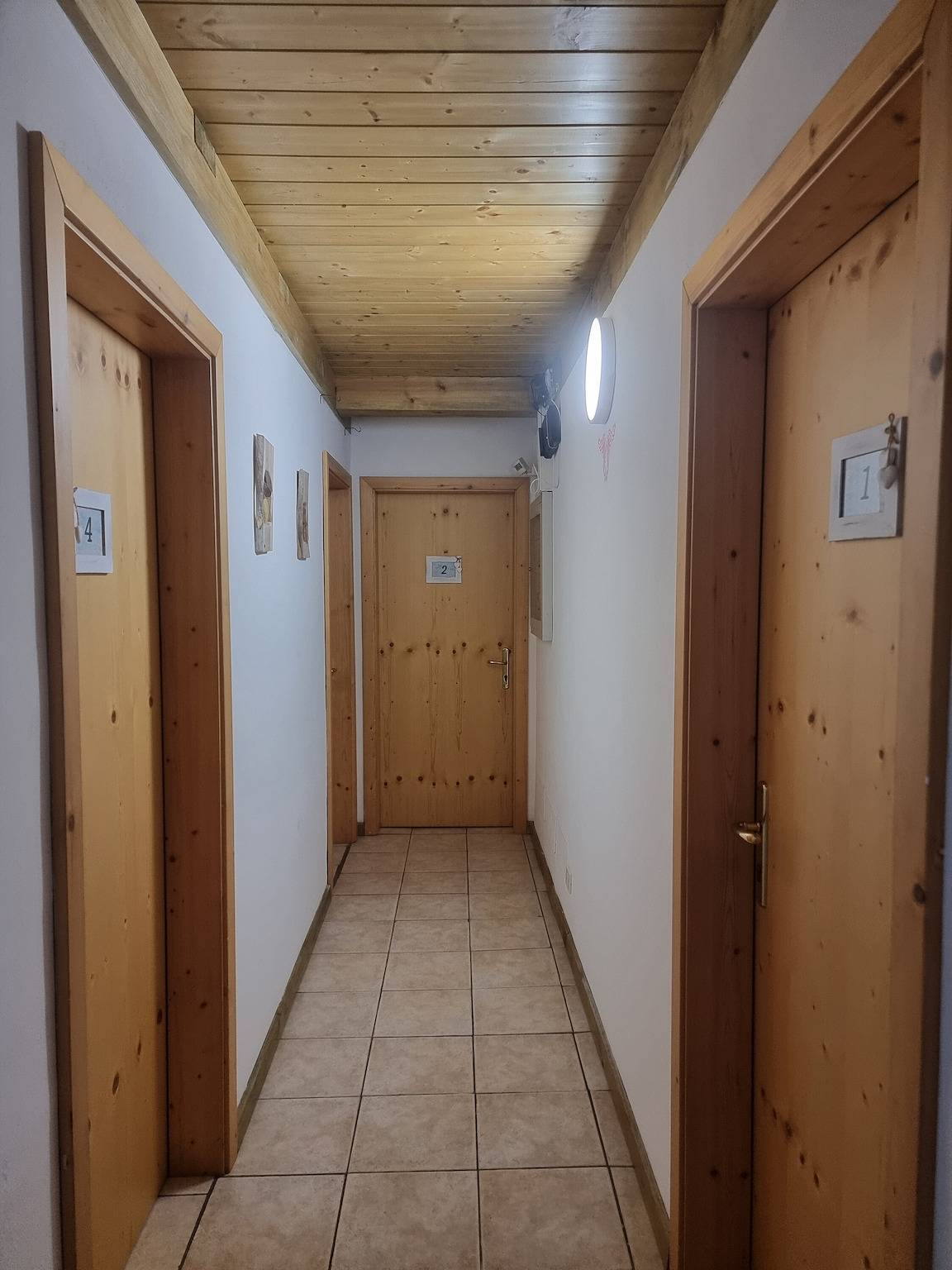 Caravan 'Adamello 1' met Wi-Fi in Adamello en Presanella Alpen