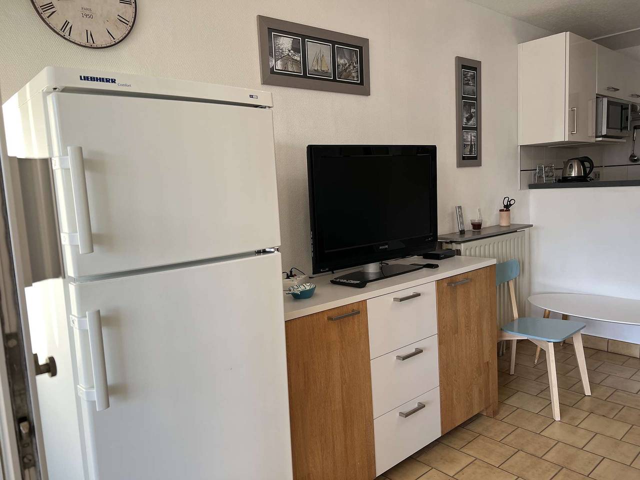Studio entier, Studio cabine avec parking, lave-linge, lave-vaisselle, proche plage et commerces in Cap d'Agde, Agde