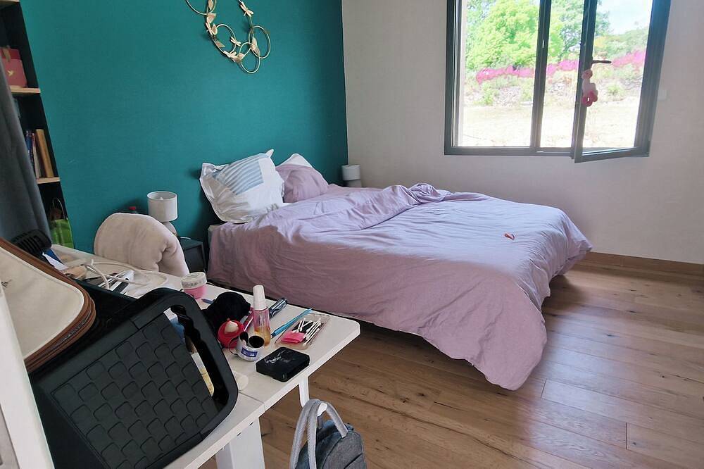 Villa de Pierrefeu, lavender and old stones in the heart of the Luberon in Reillanne, Regionaler Naturpark Luberon