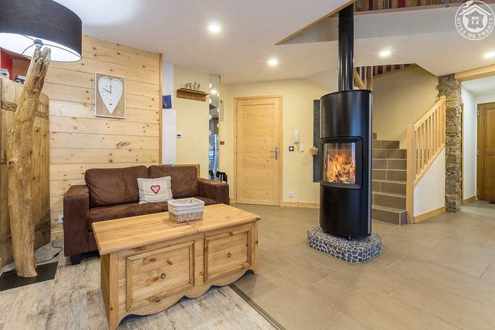 Gîte pour 8 personnes, avec terrasse et sauna